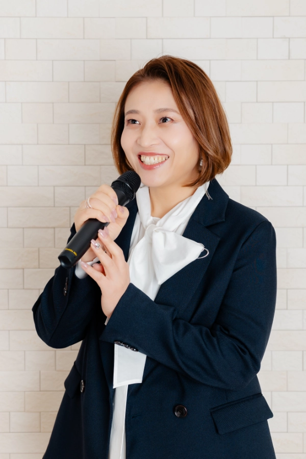 著者 小濵 織江